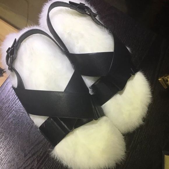 Sandals - Picture 2 of 7